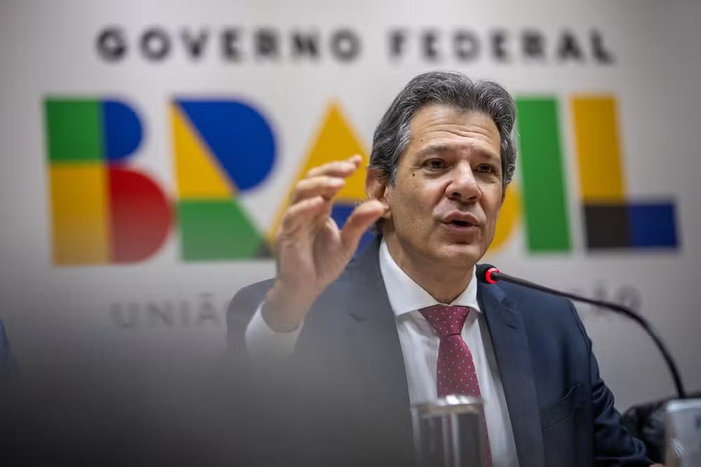 Governo registra superávit de R$ 17,8 bilhões em abril e melhora resultado das contas públicas