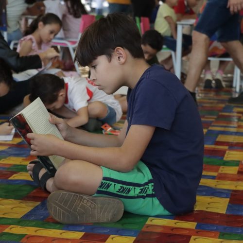Cine Leitura do Bem leva cultura, diversão e incentivo à leitura para famílias em Senador Canedo