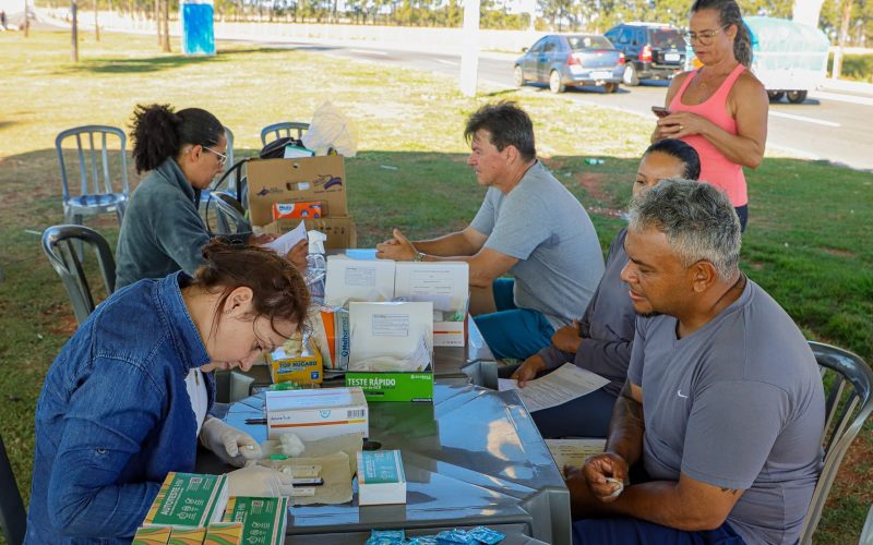 Senador Canedo realiza ação com testes rápidos de hepatites virais na Avenida Pedro Miranda