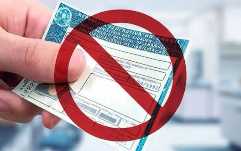Detran divulga lista de motoristas com processo de suspensão da CNH em Goiás