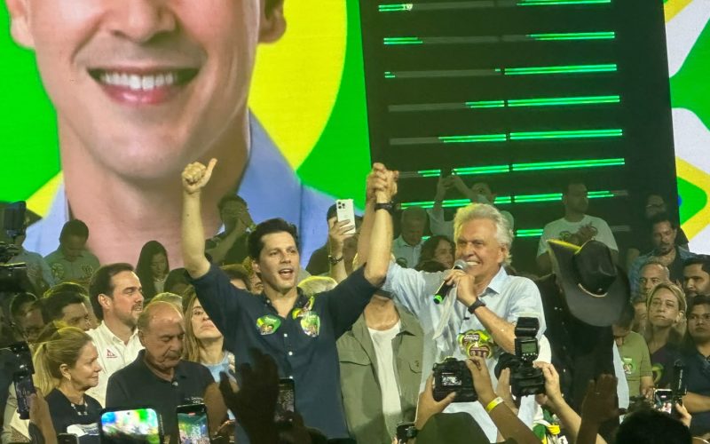 Com apoio de 212 prefeitos, Daniel Vilela demonstra força política em convenção em Goiânia