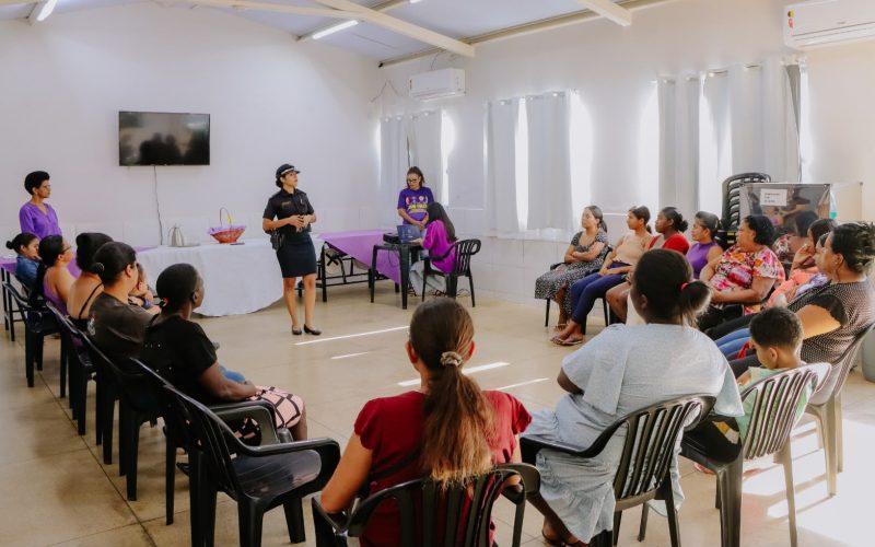 Agosto Lilás: ação orienta mulheres sobre prevenção e combate à violência em Senador Canedo