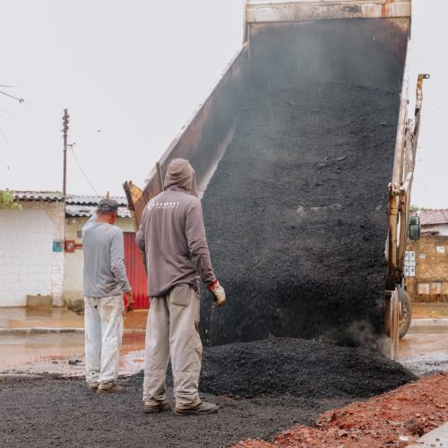 Após temporal, Seinfra reforça equipes para recuperar pontos afetados em Senador Canedo