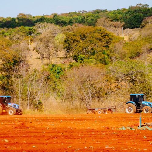 Programa Porteira Aberta já beneficia mais de 200 produtores rurais em Senador Canedo